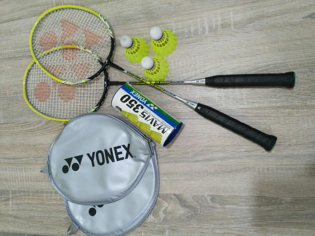 Yonex Badminton Original racket with shuttlecock, Sports Equipment