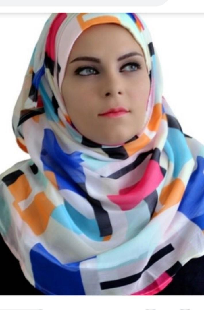Bokitta rectangle chic (Category: Hijabs) located in Putrajaya. Submitted by aloha555 (Listing ID 240696099, Image 1). Description: Preloved item in good condition Size chic Add rm10 for postage fee Pm for actual picture Also open for swap with any bokitta design.