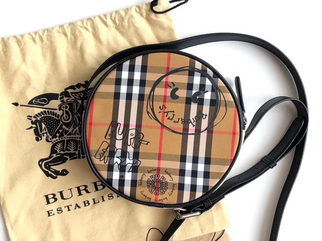 burberry circle bag