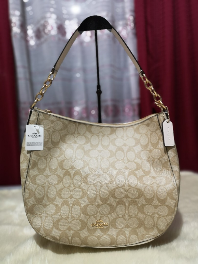 elle hobo in signature canvas
