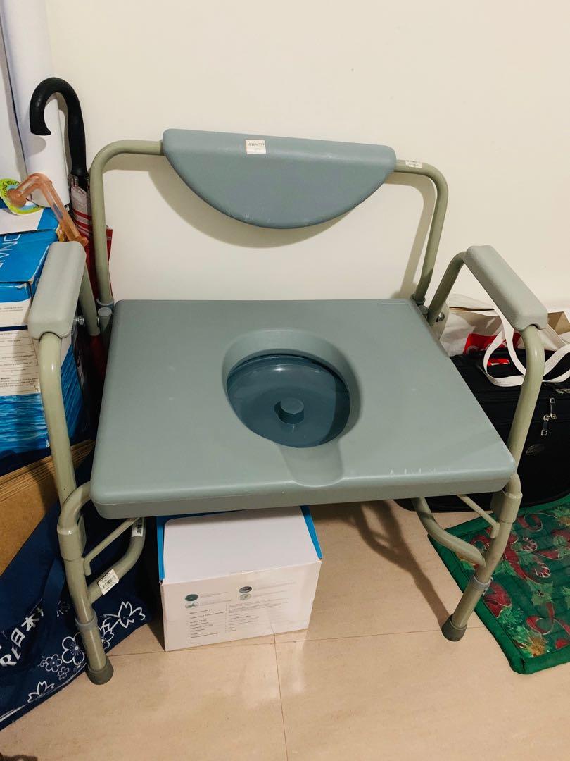 Commode Chair For Bedroom Or Bathroom Bnew Condition On