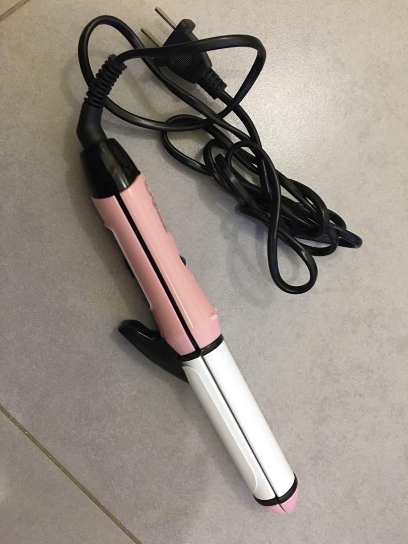 DAISO JAPAN HAIR STRAIGHTENER, Women's Fashion, Watches & Accessories, Hair Accessories on Carousell