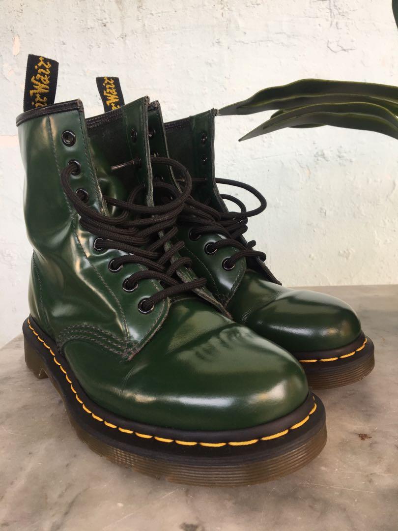 Dr Martens 1460 Green Smooth, Fesyen 