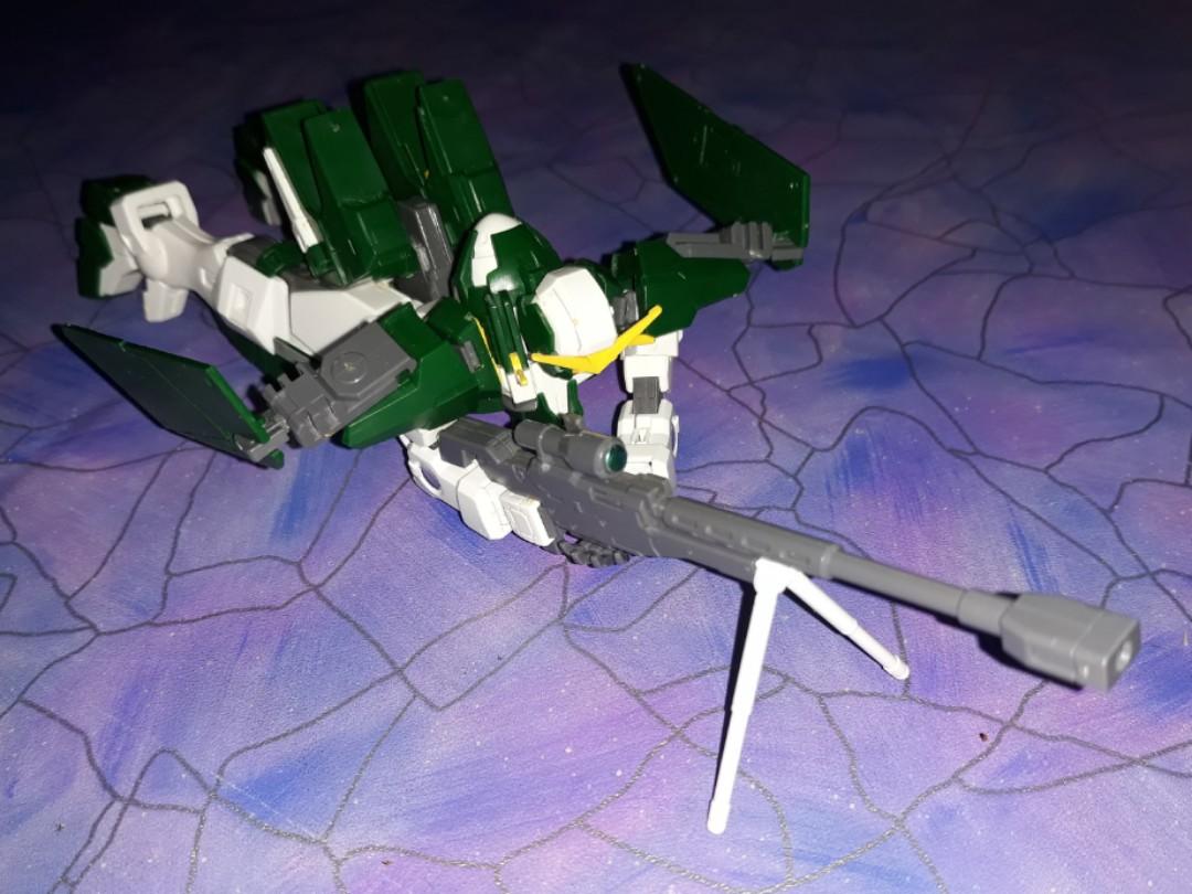 HG Gundam + Nipper Cutter, Hobbies & Toys, Collectibles & Memorabilia