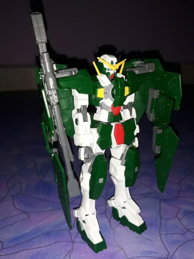 HG Gundam + Nipper Cutter, Hobbies & Toys, Collectibles & Memorabilia