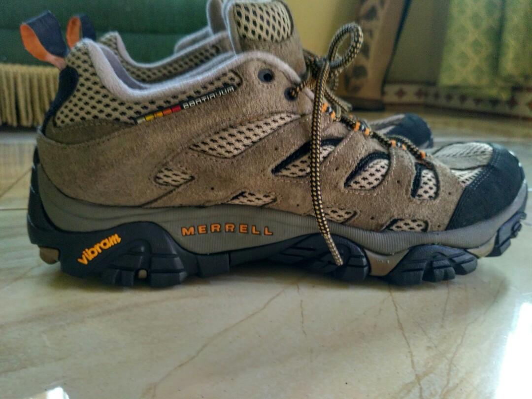 Sepatu Gunung VIBRAM MerreLL, Fesyen 