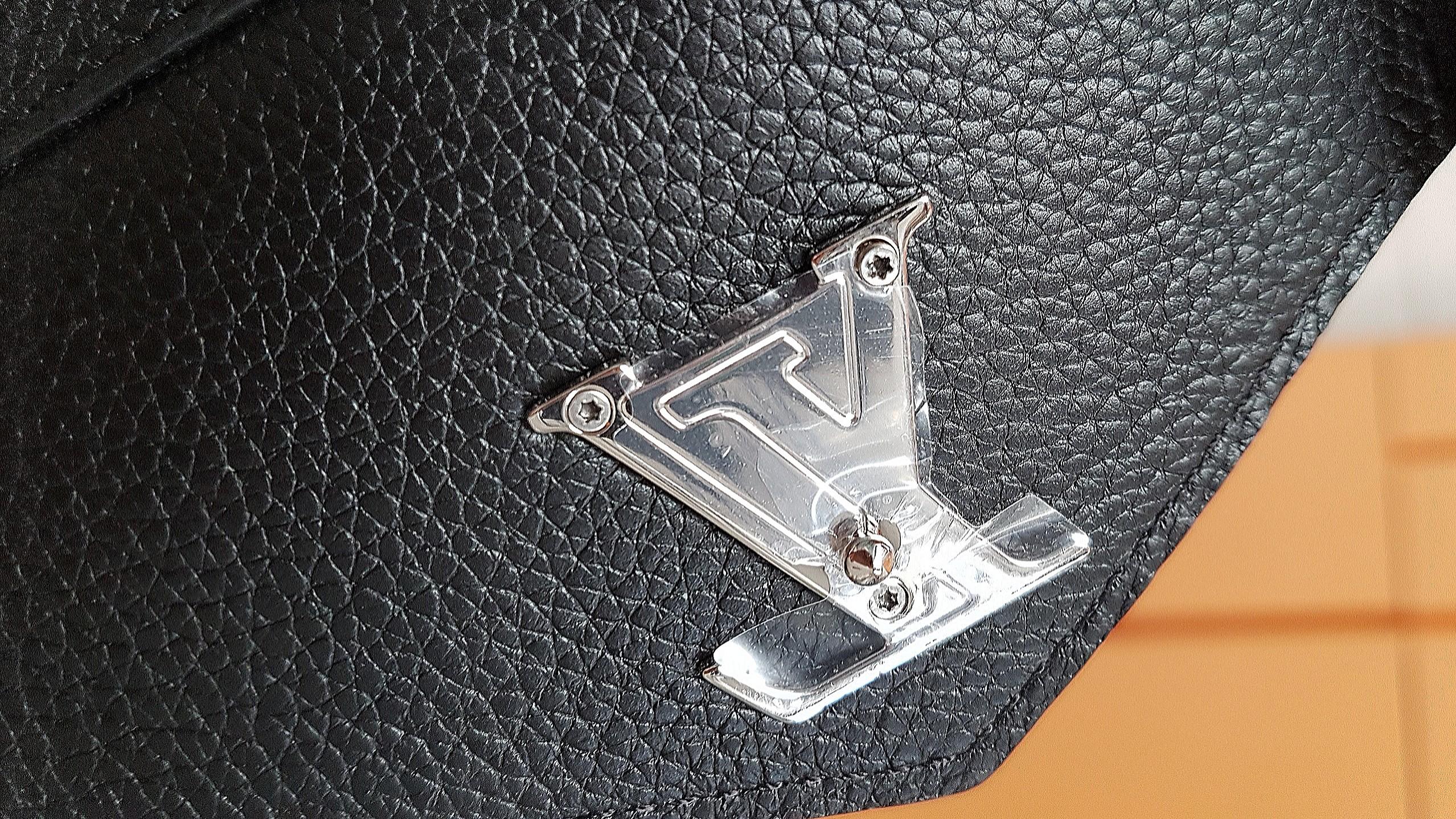Shop Louis Vuitton 2022 SS Mylockme compact wallet (M62947) by Chaos3