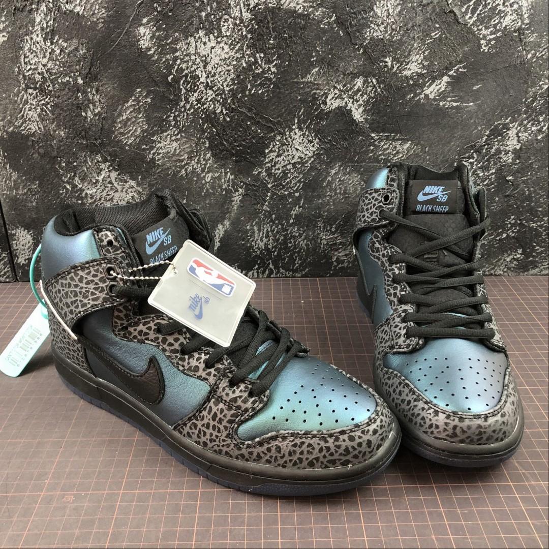 Nike black on sale hornet sb