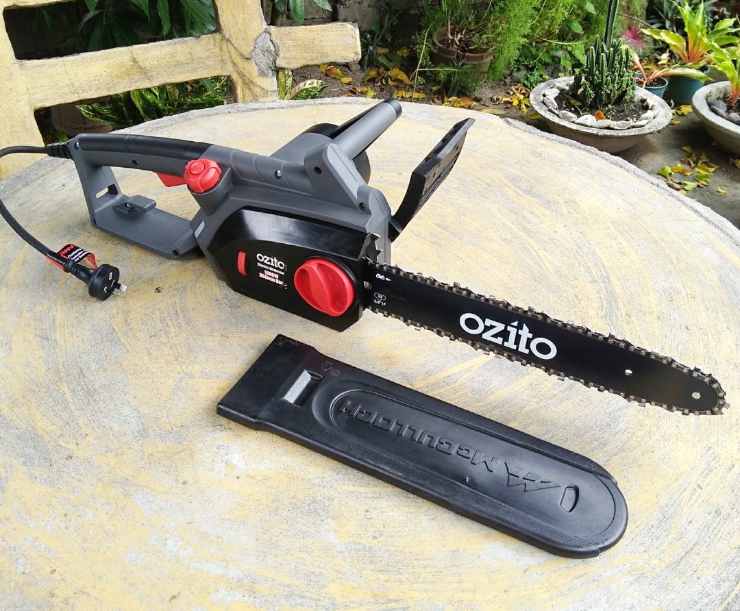 Ozito 256mm 1800W electric chain saw, Furniture & Home Living, Cleaning