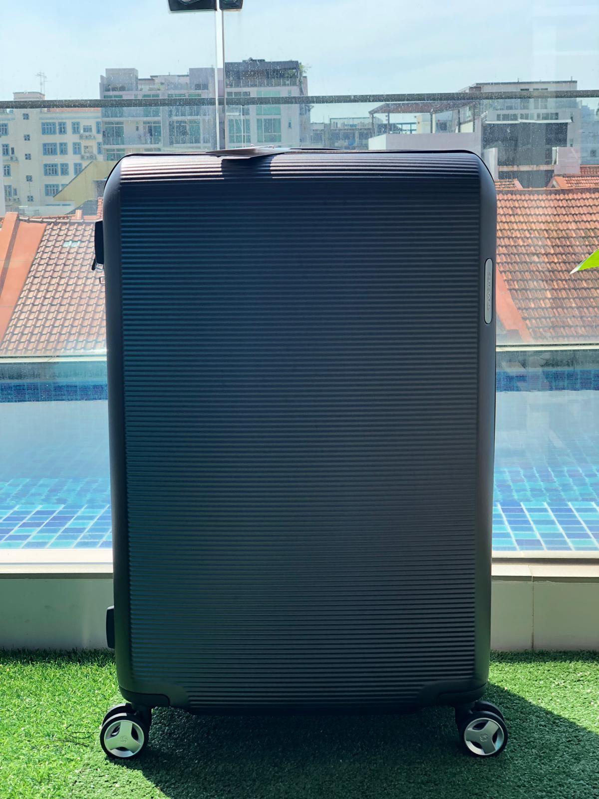 samsonite arq spinner 75cm