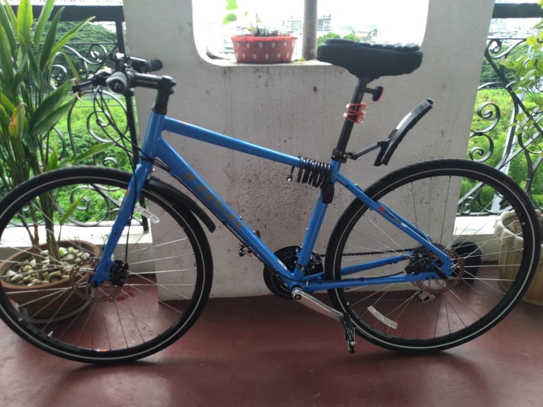 Trek allant 7.2 hybrid bike discount