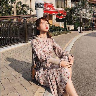 DRESS KOREA ( model contoh pakai )