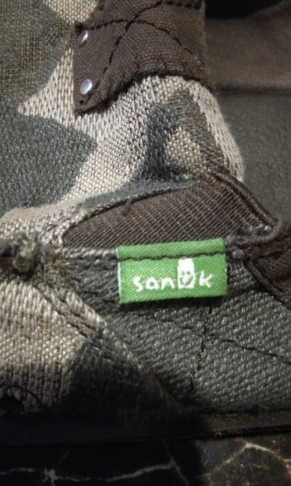 bape crocs