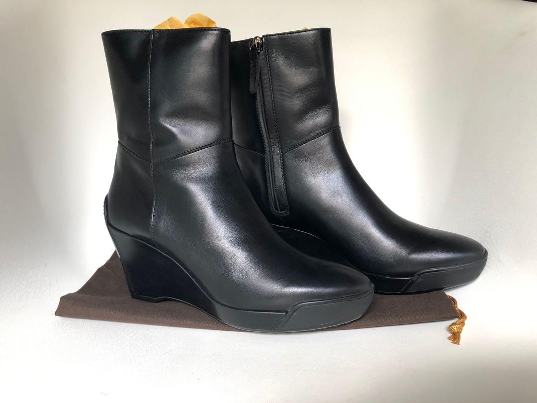 Tods wedge boots on sale