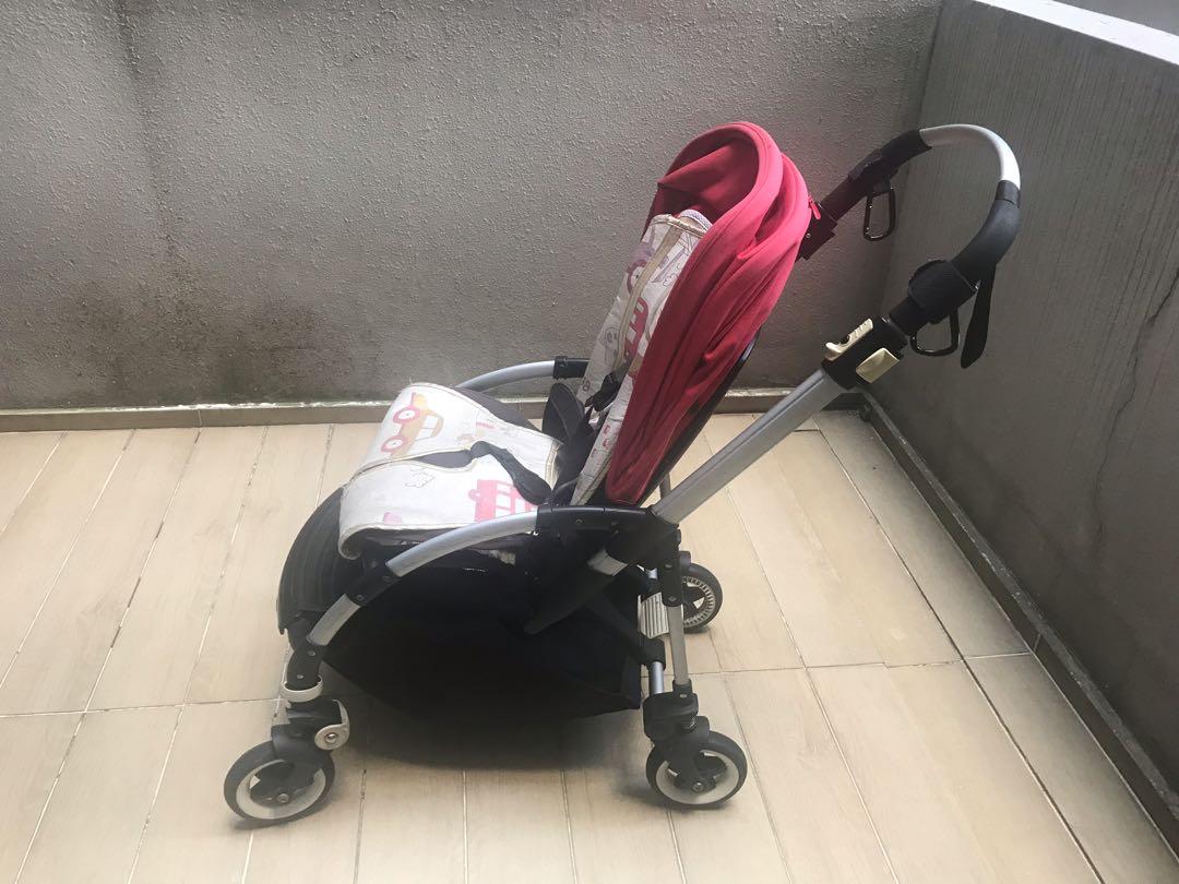 Bugaboo bee3 stroller (Category: Strollers) located in Singapore. Submitted by cicihoo (Listing ID 240820813, Image 3). Description: Bugaboo bee 3 stroller, used for 4 years. No tears but seat extension broke, you can change the part in “my first years”@69.9SGD. Other then the seat, everything working fine. Come with free cooling mat and pillow and rain cover..