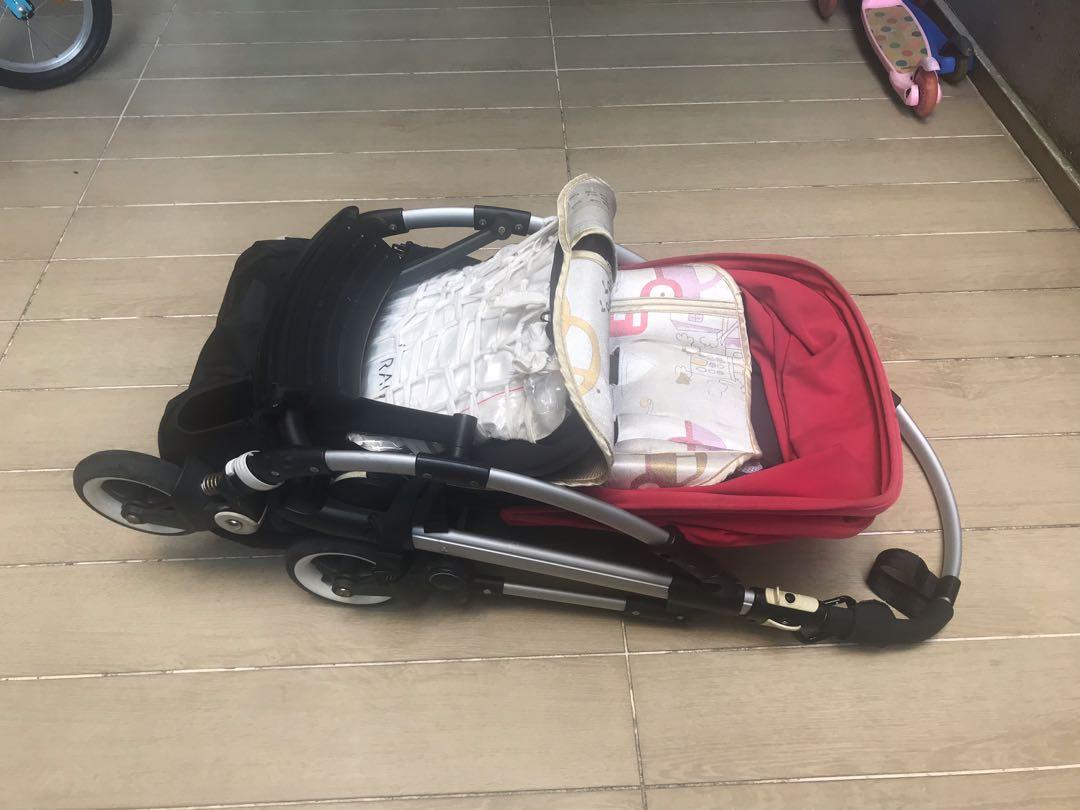 Bugaboo bee3 stroller (Category: Strollers) located in Singapore. Submitted by cicihoo (Listing ID 240820813, Image 6). Description: Bugaboo bee 3 stroller, used for 4 years. No tears but seat extension broke, you can change the part in “my first years”@69.9SGD. Other then the seat, everything working fine. Come with free cooling mat and pillow and rain cover..