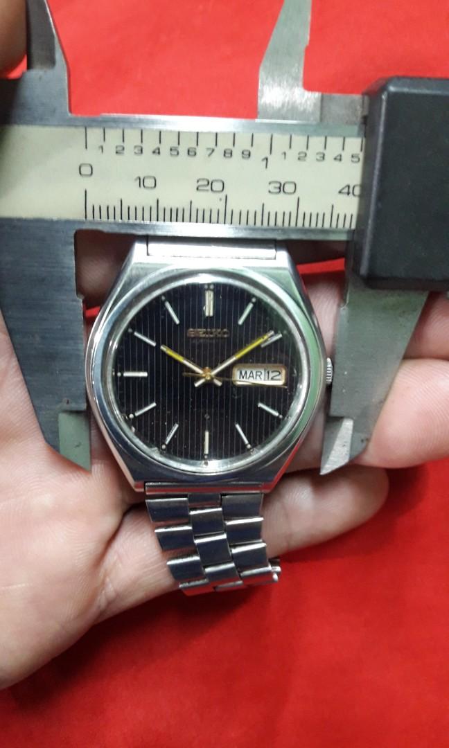 SEIKO 5 WATCH VINTAGE (Category: Men's Watches) located in Caloocan City. Submitted by thegreat. (Listing ID 213389279, Image 1). Description: Good running condition All stainless steel Wrist size : 16 . 5 cm Black dial Dress watch.