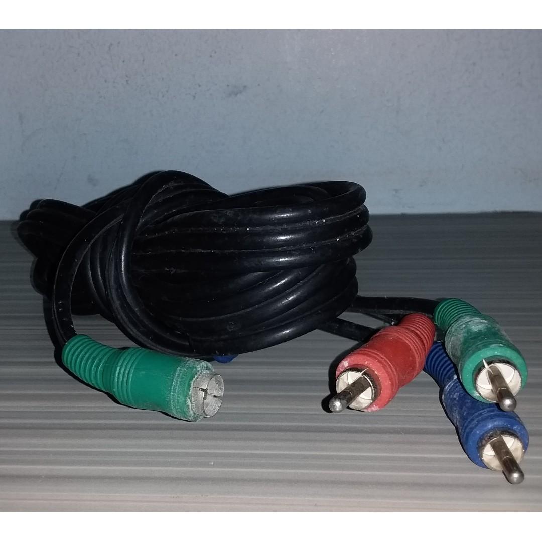 Component cables (Category: Cables & Adaptors) located in Singapore. Submitted by ciocchini (Listing ID 240963695, Image 1). Description: 1 set of red, blue and green cables or YPbPr cables. Comes with the TV set but didn't use it..