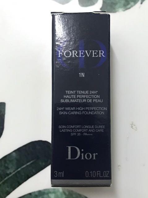 Dior Sample （分類：長銀包）位於 Hong Kong。 由 kwlong 提交（商品編號 240776662，圖片 3）。簡介： Dior 各樣sample 一樣$10 全部 $30。