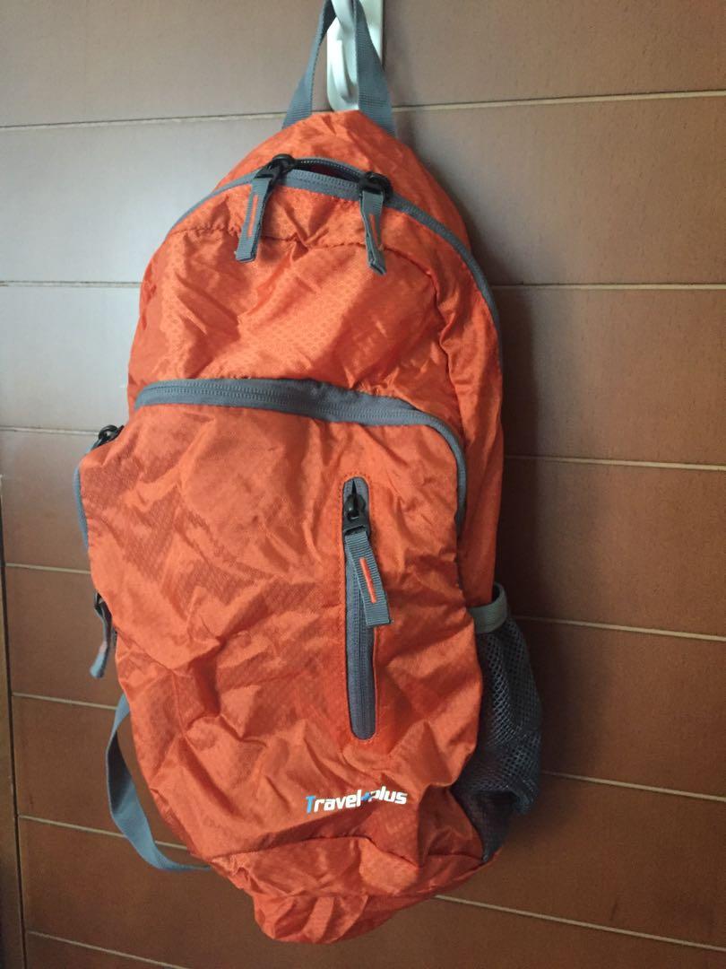 Foldable backpack （分類：旅遊 - 旅行必需品及用品）位於 Hong Kong。 由 siddrummer 提交（商品編號 240849438，圖片 2）。簡介： Brand new. Light.。