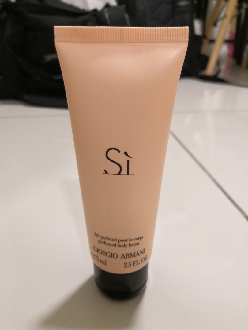 armani body lotion