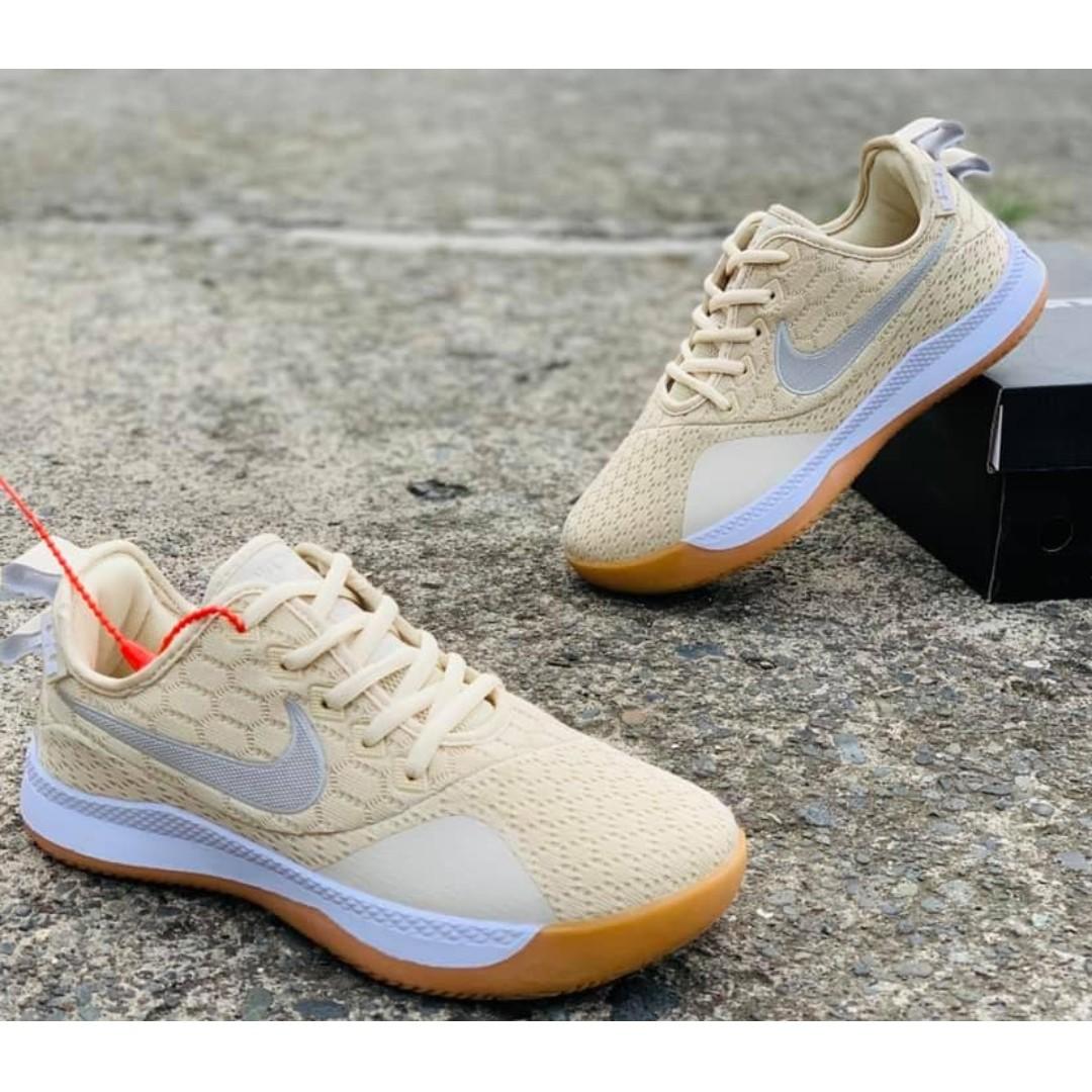 nike akron 330 price