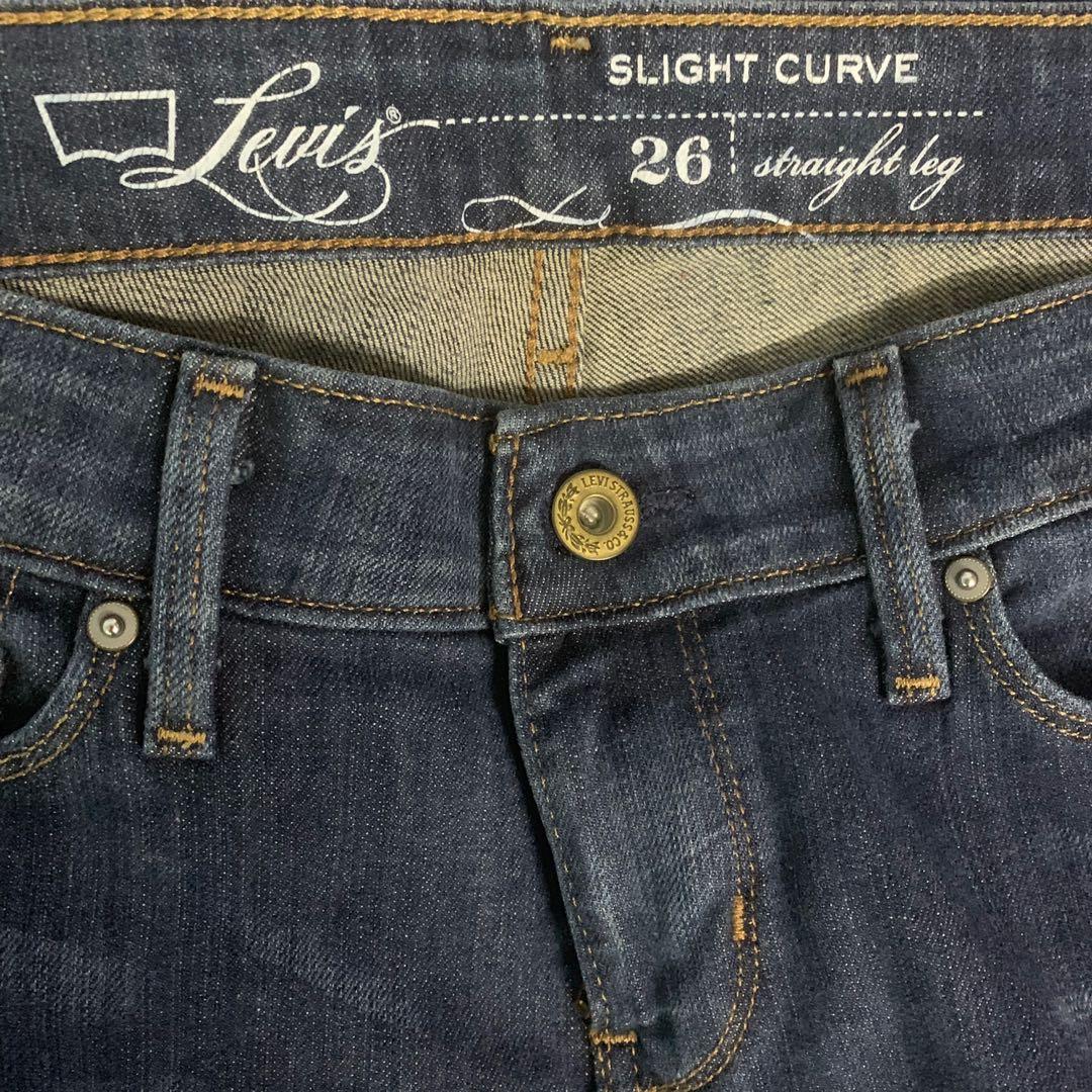 levis slight curve straight