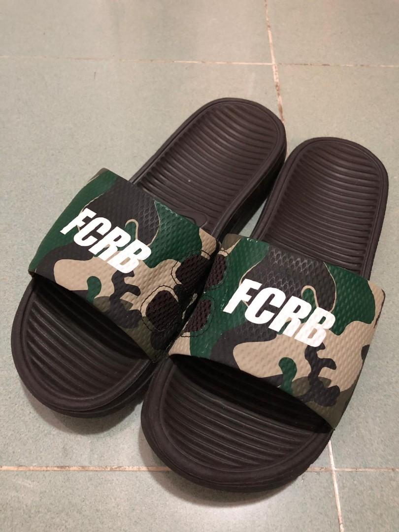 nike supreme slippers