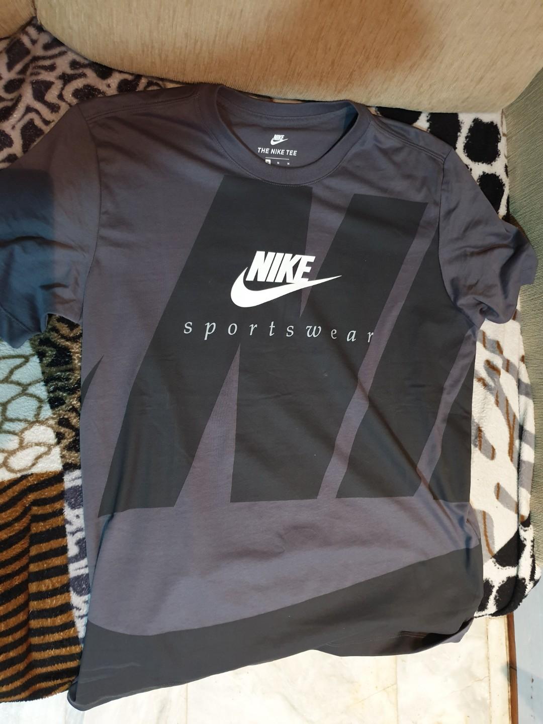 Nike Tshirt with tag (Category: Activewear) located in Pasig City. Submitted by mca2019 (Listing ID 240821408, Image 1). Description: .