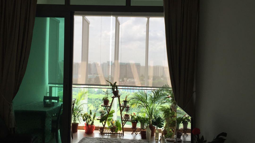 Customized Outdoor Balcony Roller Blind (Various colors available)62863076701185111
