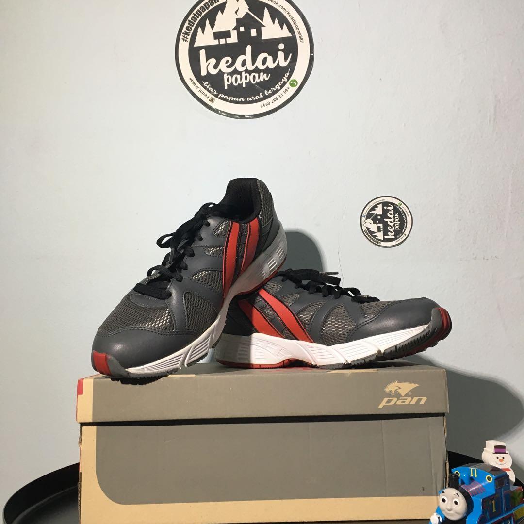 Pan running shoes online