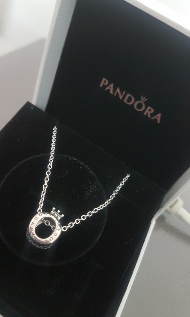 Pandora crown o on sale necklace