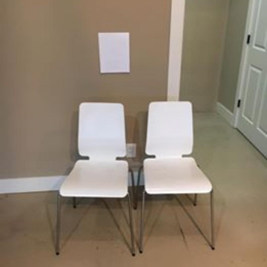 Pantry stackable chairs on Carousell