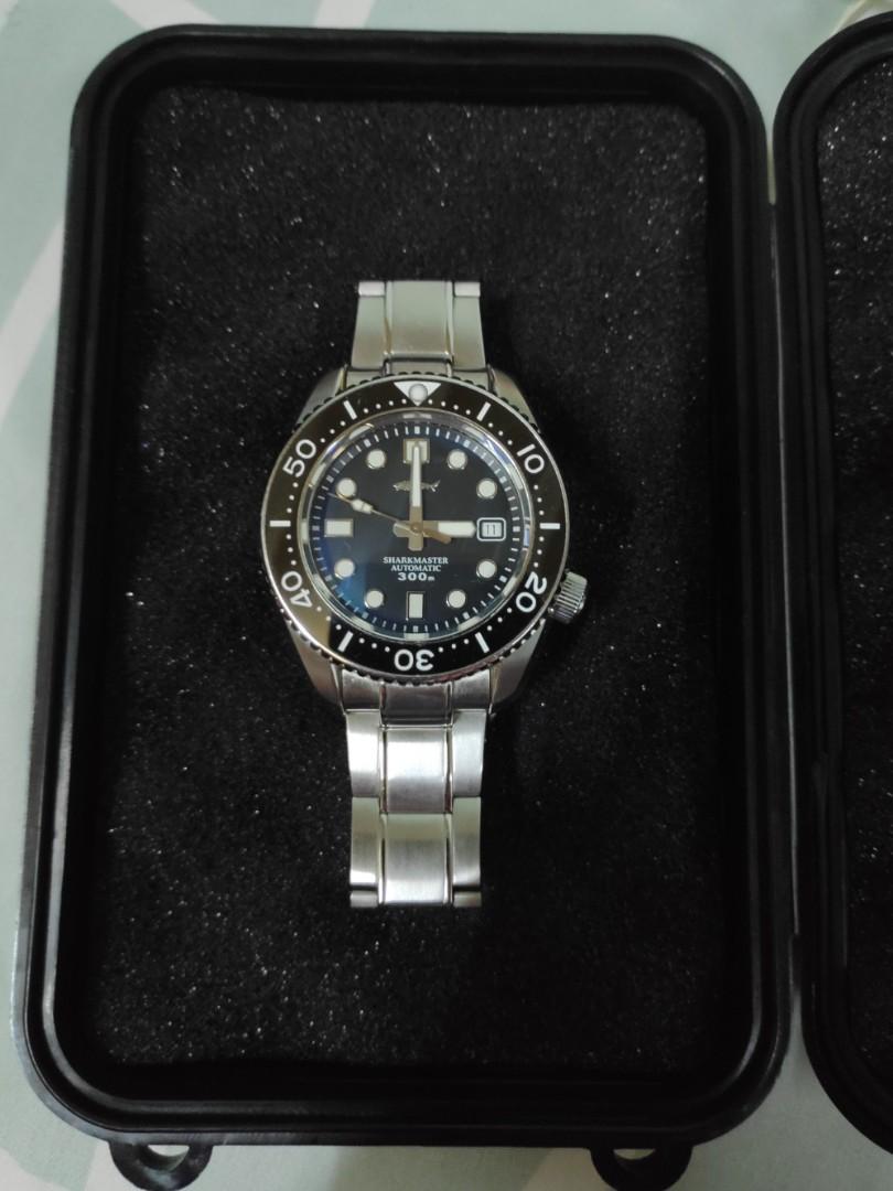 Sharkey Sharkmaster Marine Master 300 homage Merkur diver watch