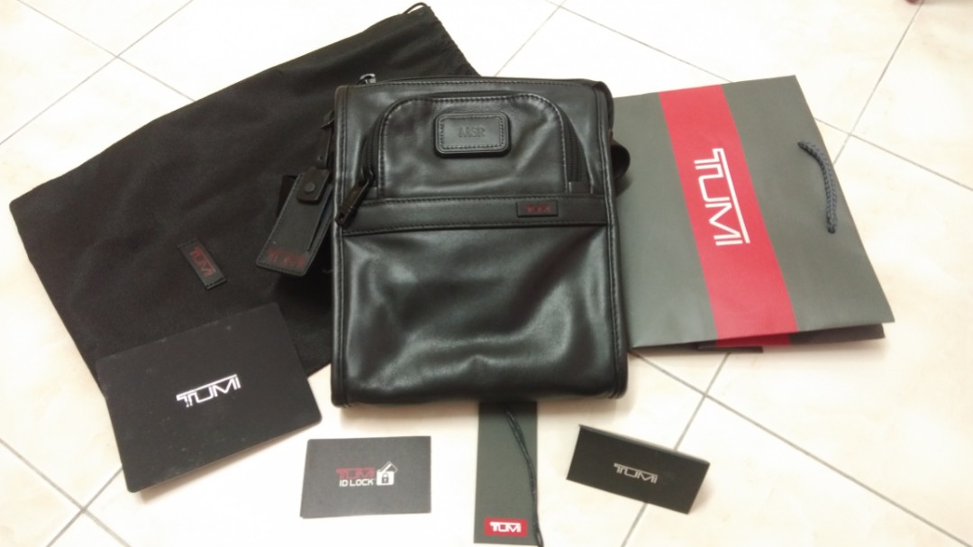 Tumi alpha 2 pocket bag 2025 small