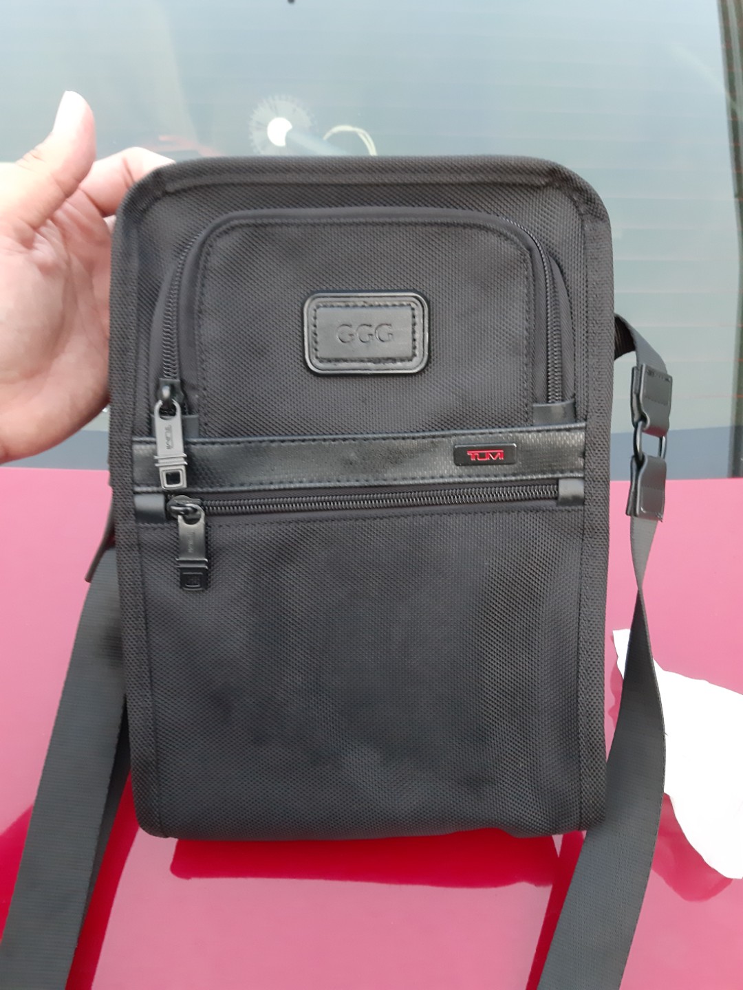 Tumi alpha sale sling bag