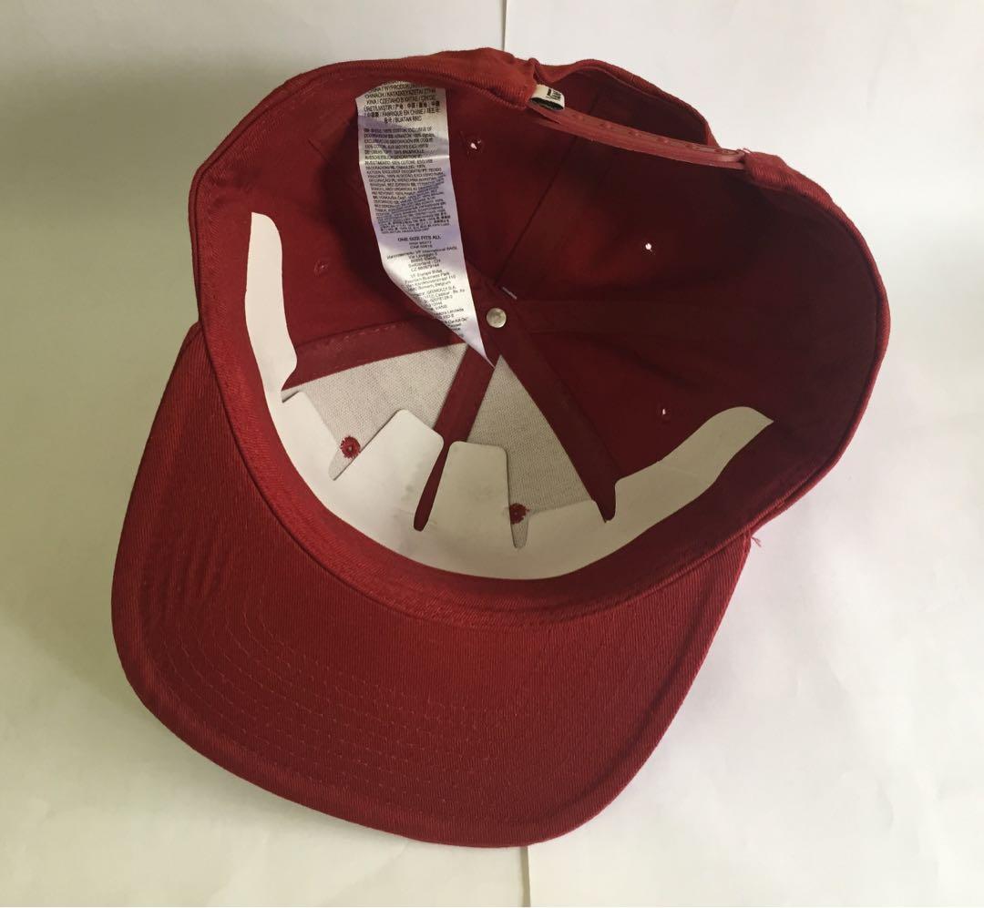 vans red cap