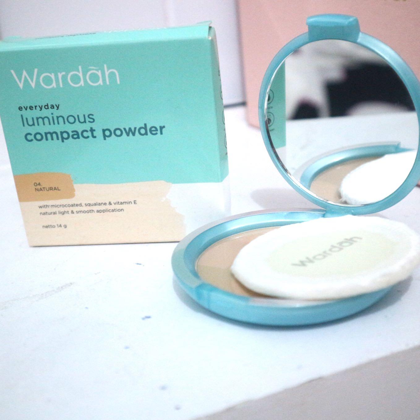 Wardah Everyday Luminous Compact Powder 04 Natural Kesehatan Kecantikan Rias Wajah Di Carousell