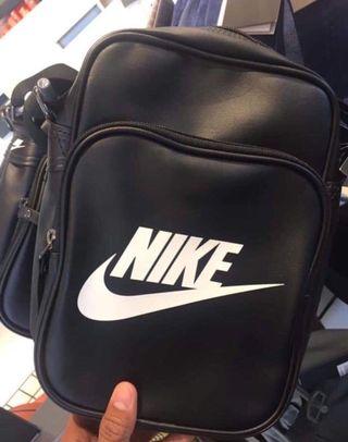 nike backpack olx