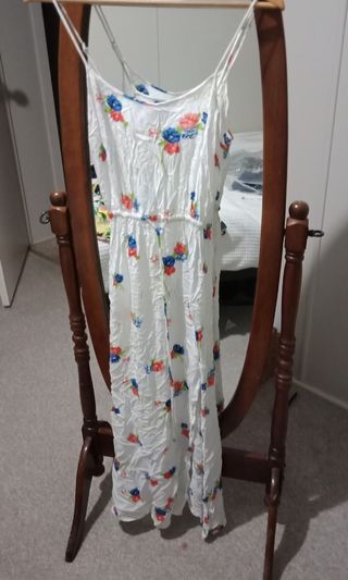 (Category: ) located in . Submitted by maggiemcgrath (Listing ID 179340048, Image 1). Description: .