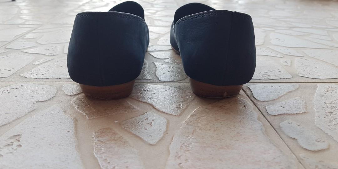 Aldo hotsell blue flats