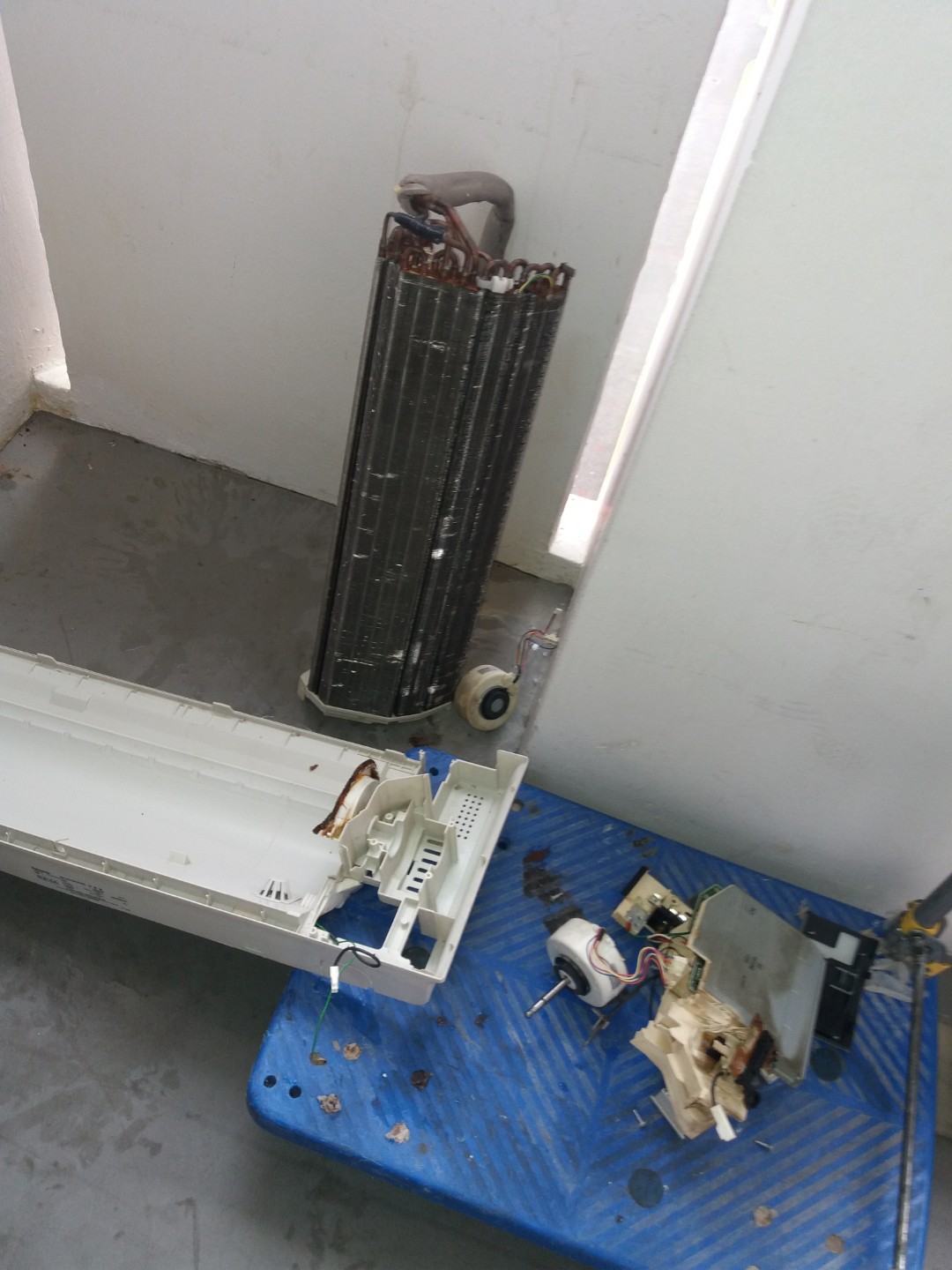 (Category: ) located in . Submitted by aivaaircon (Listing ID 241204599, Image 1). Description: .