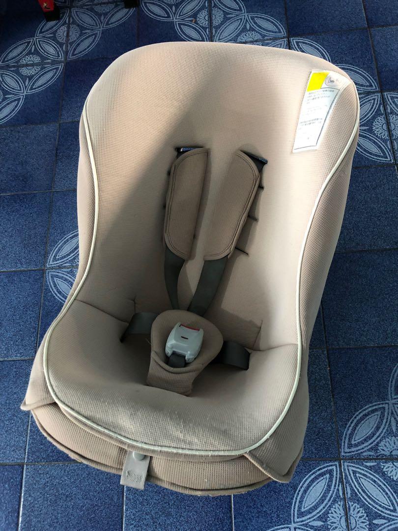 Combi Corocco S Baby Car Seat On Carou