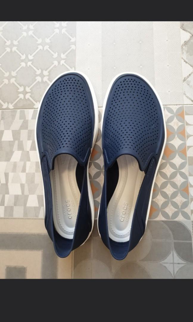 Crocs rain sandals deals