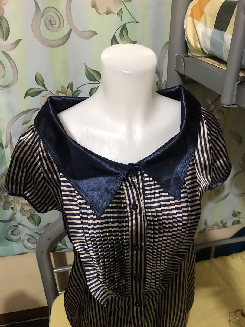 Dress ( mini Style ) w/ wide unique collar (Category: Dresses) located in Quezon City. Submitted by jellyespiritu74 (Listing ID 241083614, Image 3). Description: # preloved # cute dress # madulas ang tela # imported .