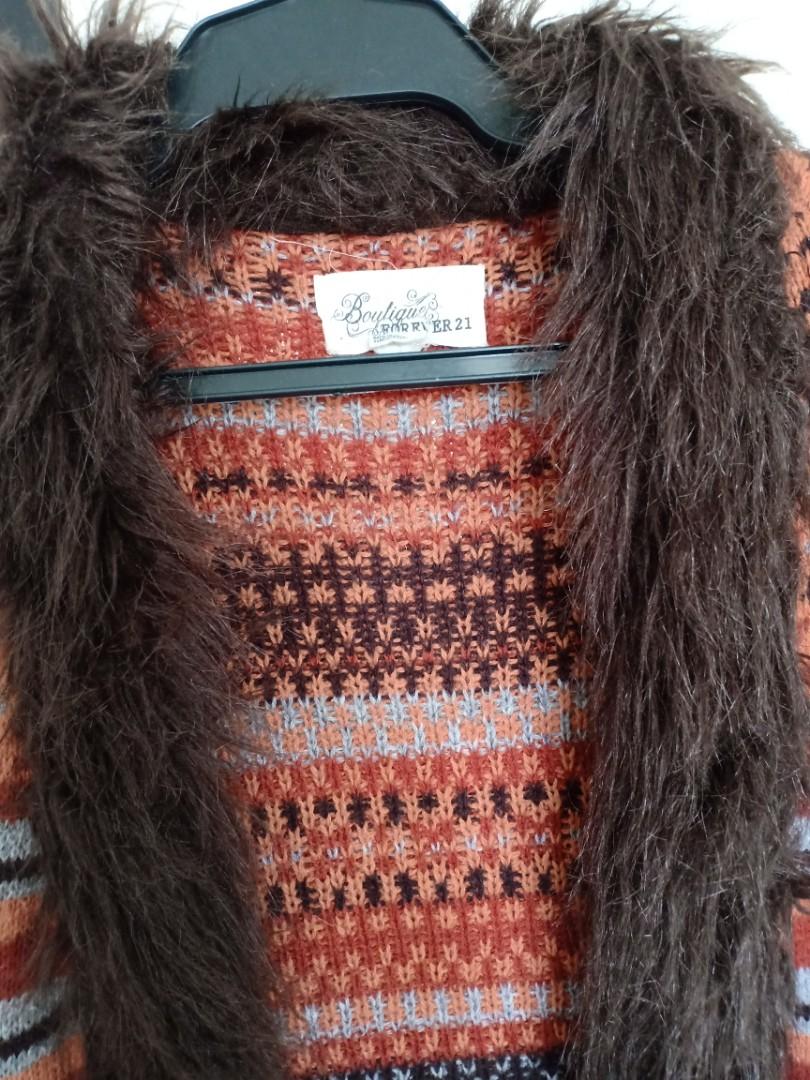 Furry vest knitted F21 (Category: Coats, Jackets and Outerwear) located in Las Pinas. Submitted by Bloomer (Listing ID 241135493, Image 3). Description: Fit med large buy 3 free sf 😉.