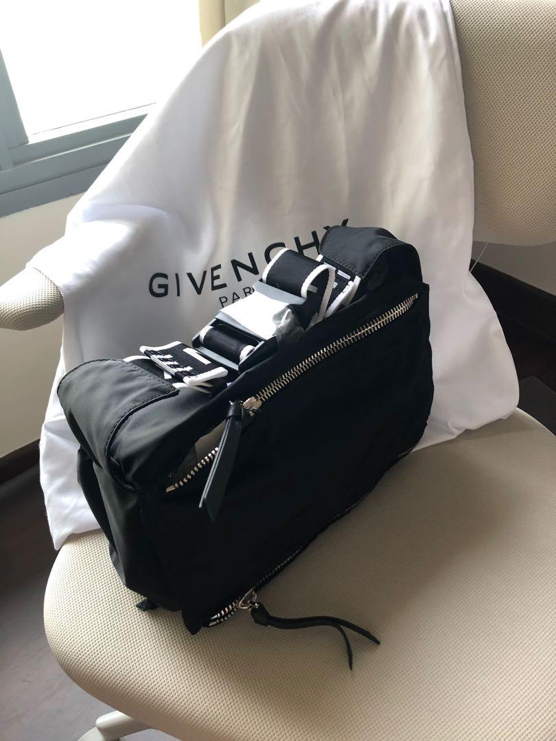 Givenchy 4g pandora bum store bag