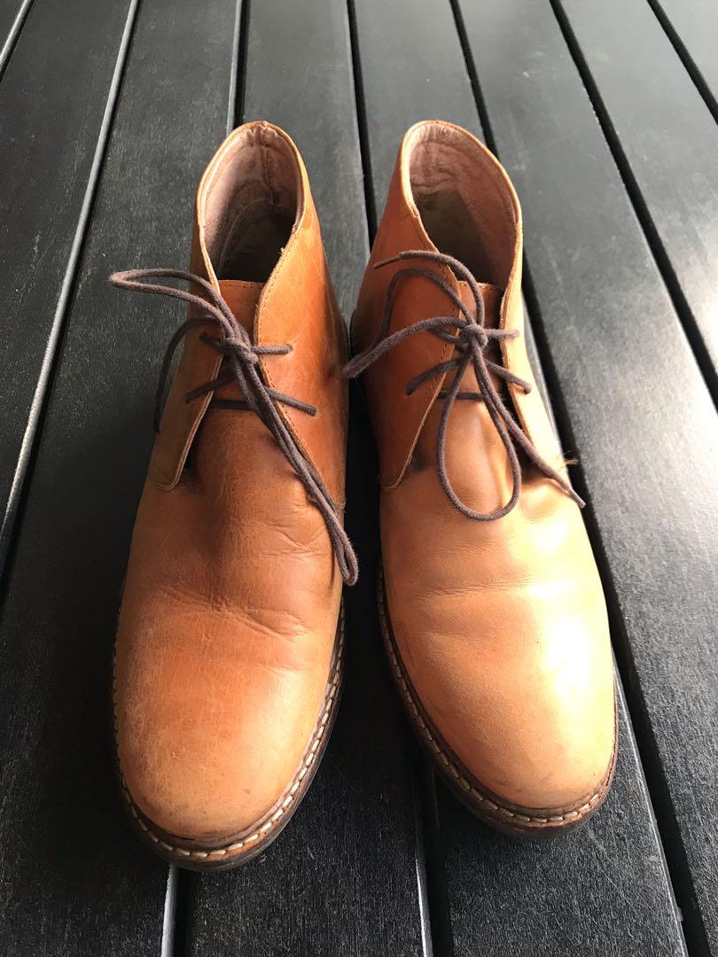 Kurt geiger chukka boots top