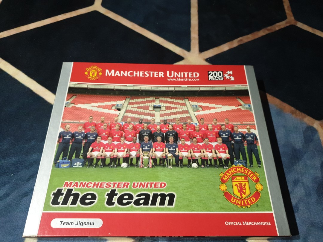 Manchester United Team Puzzle, Hobbies & Toys, Toys & Games on Carousell