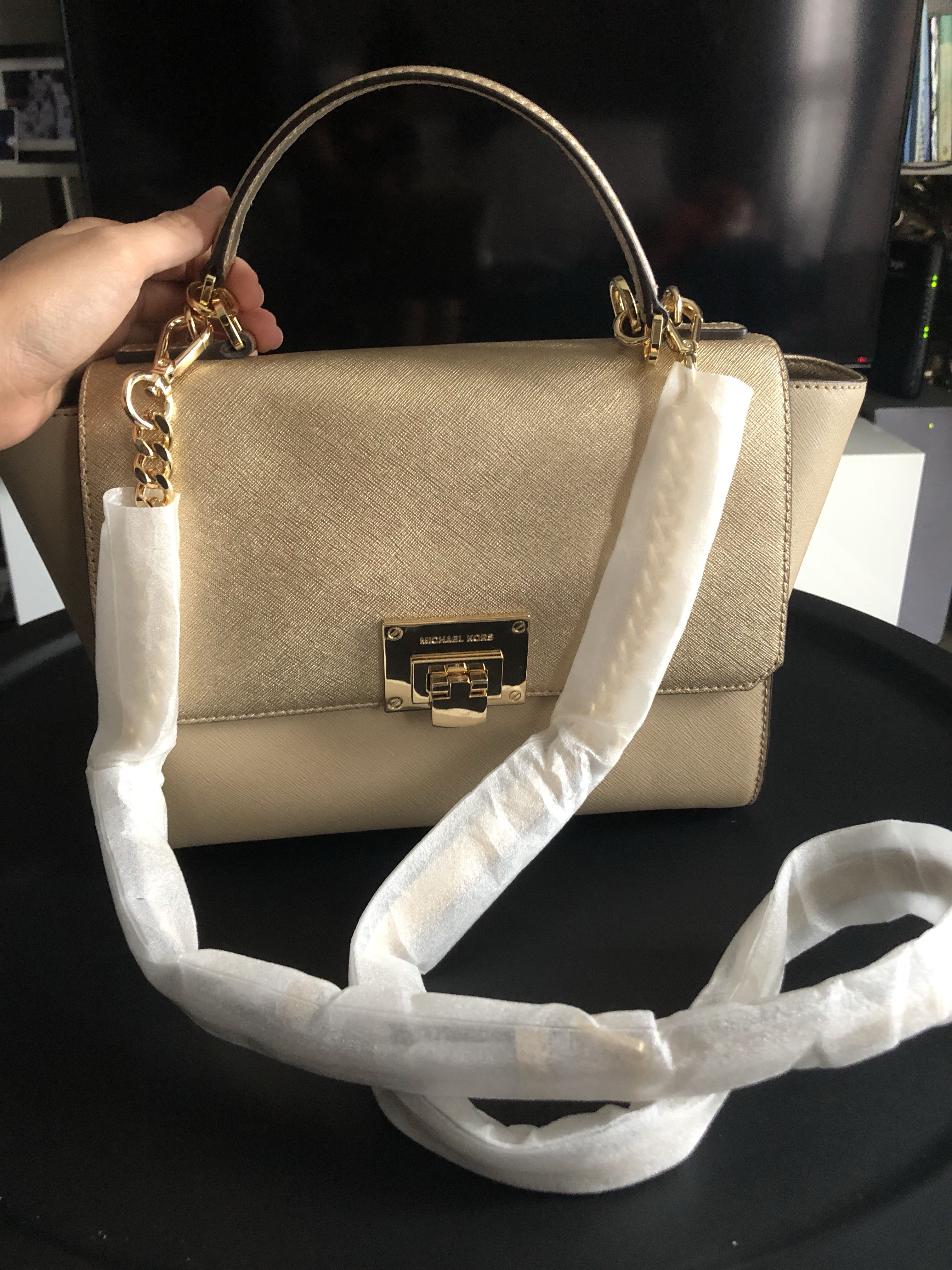 michael kors tina satchel